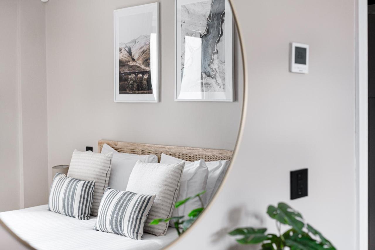 Charming 1 Bedroom Apt , Town Centre, Wifi, Free Parking By Tent Serviced Apartments Staines-upon-Thames Buitenkant foto